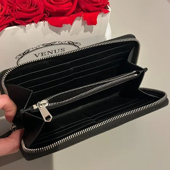GIVENCHY Iconic Leather Zip Long Wallet Black